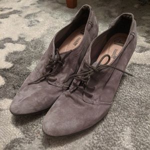 Gray suede Clark's Oxford Heels